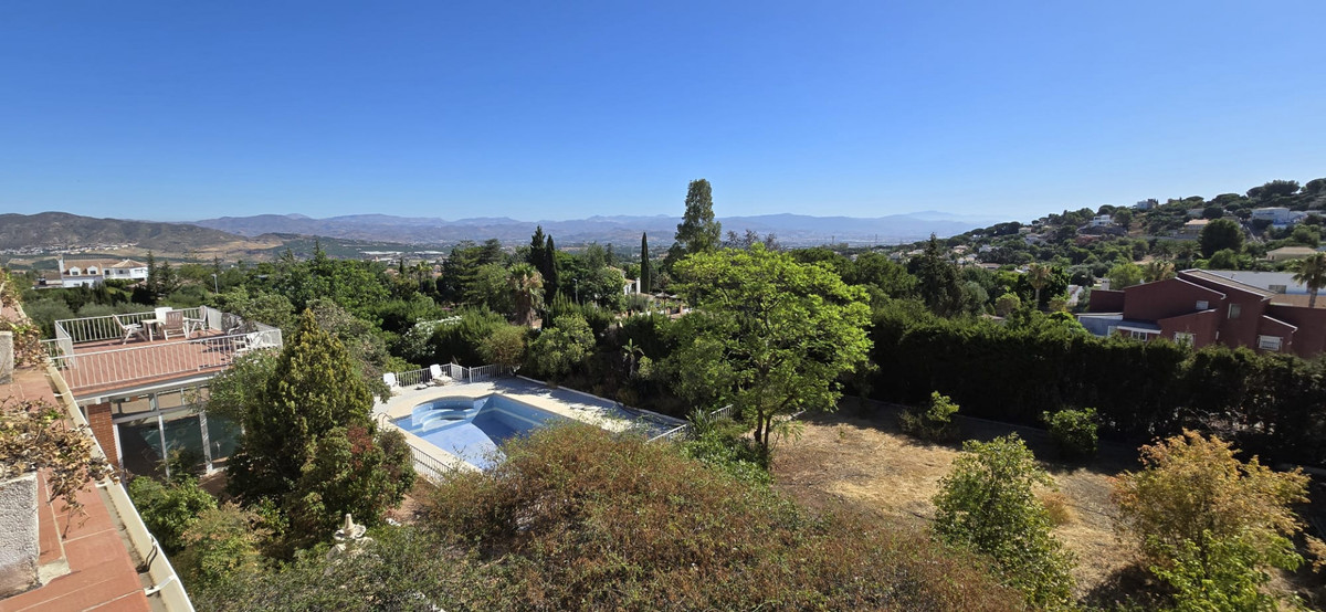 Se vende Villa - Chalet de 6 dormitorios en Costa Del Sol, Málaga, España