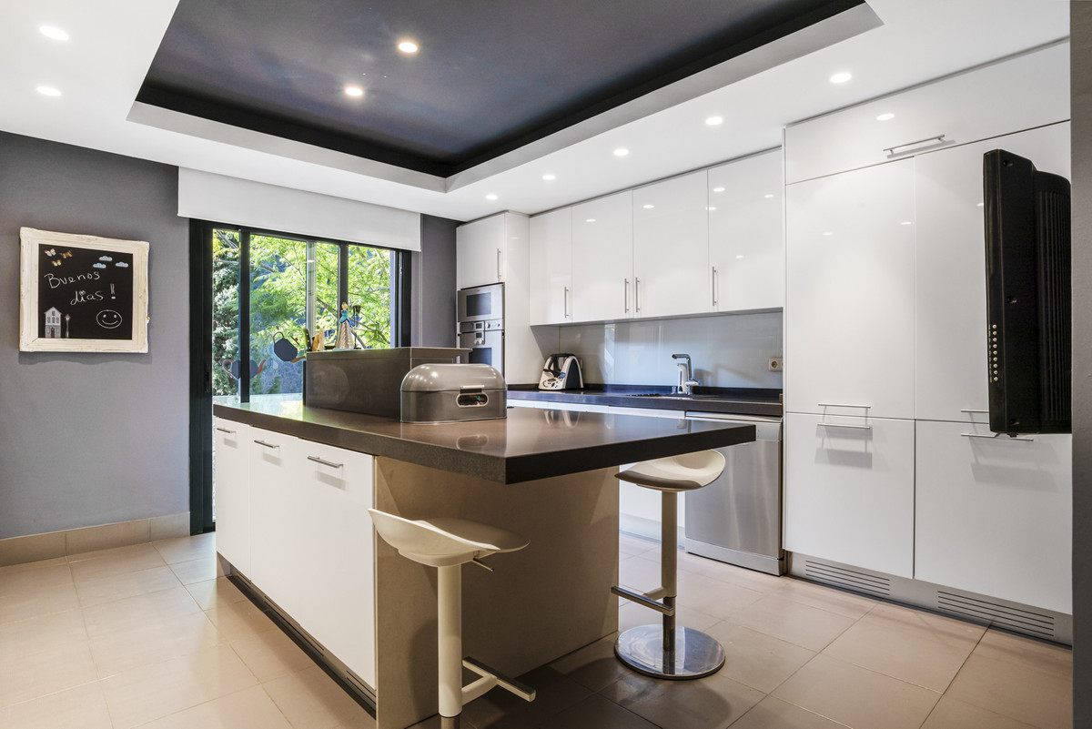 3 Bed Apartment for sale in Monte Halcones Costa Del Sol, Málaga, Spain