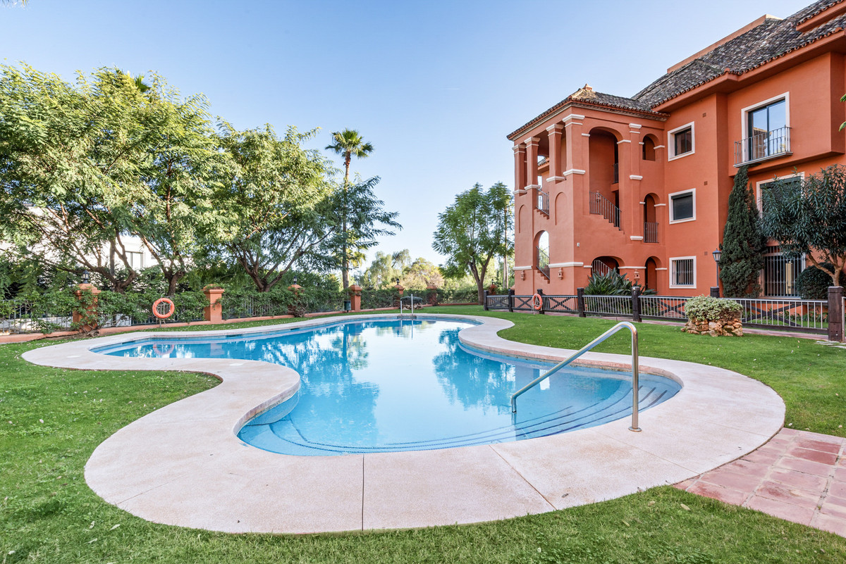 3 Bed Apartment for sale in Monte Halcones Costa Del Sol, Málaga, Spain