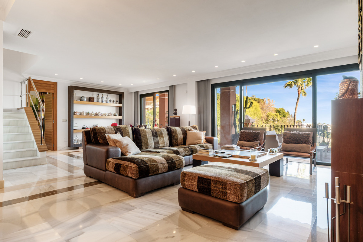 3 Bed Apartment for sale in Monte Halcones Costa Del Sol, Málaga, Spain