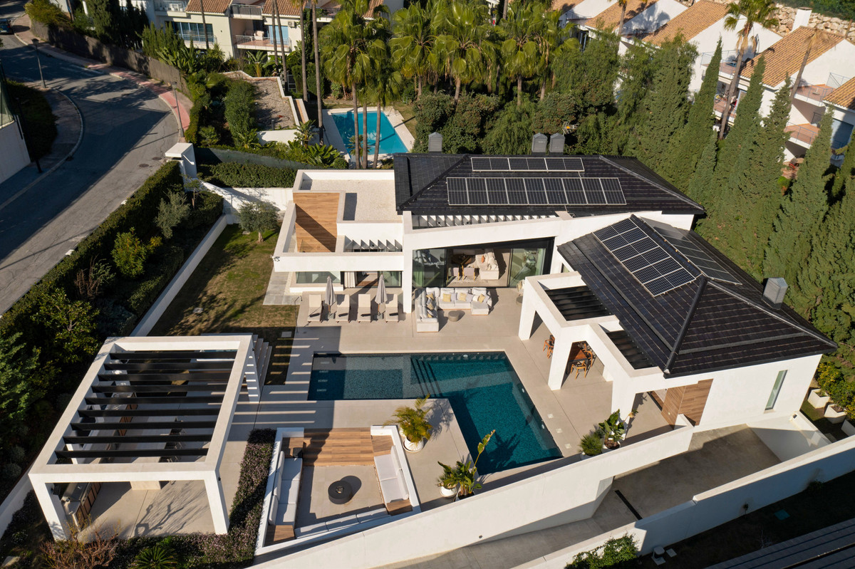 Se vende Villa - Chalet de 6 dormitorios en Costa Del Sol, Málaga, España