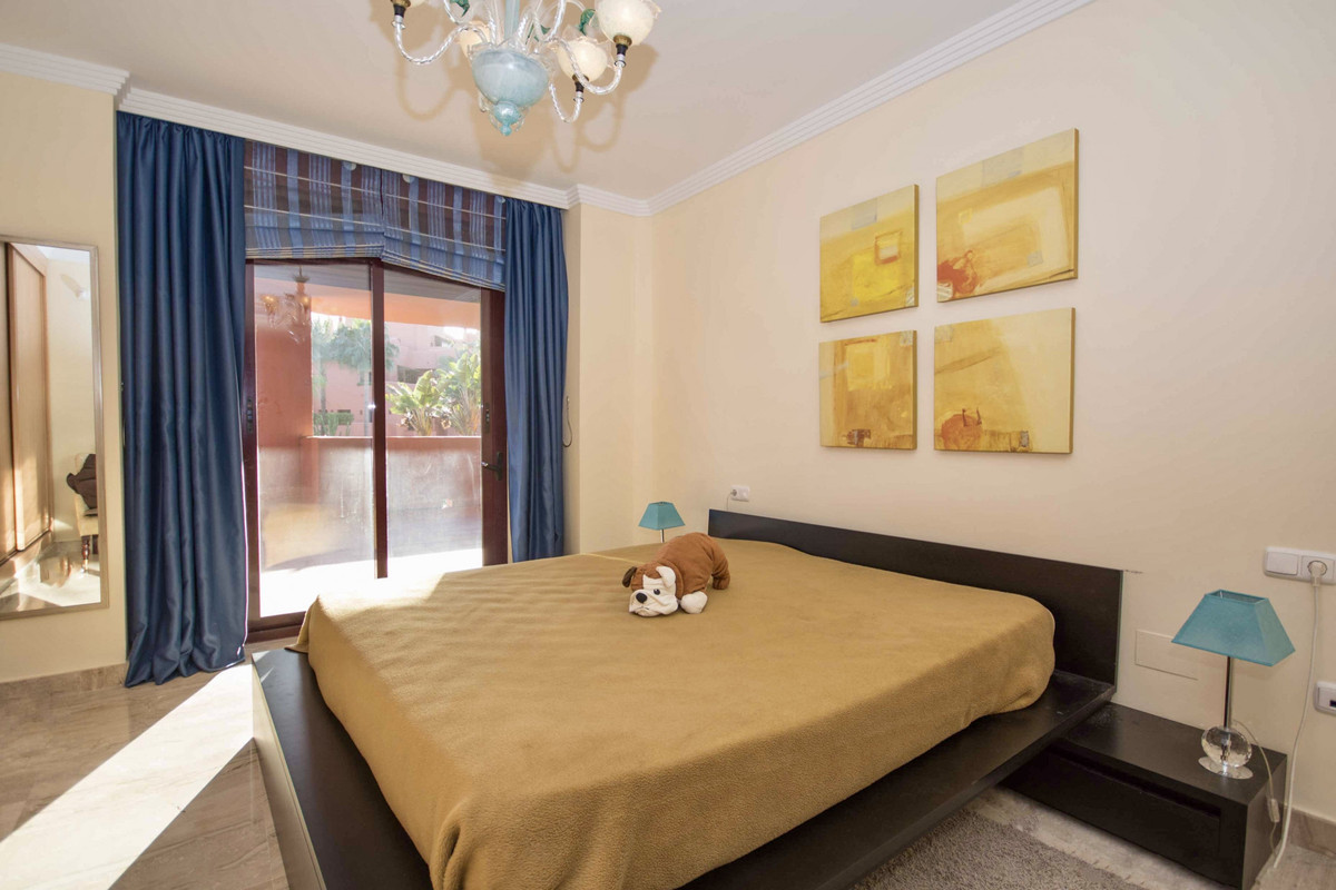 4 Bed Apartment for sale in Estepona Costa Del Sol, Málaga, Spain