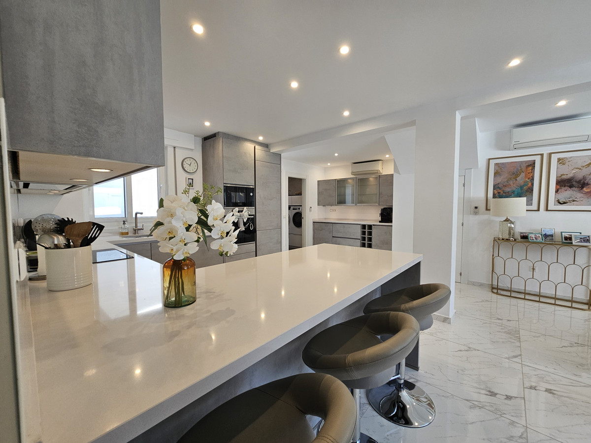 4 Bed Townhouse for sale in La Cala De Mijas Costa Del Sol, Málaga, Spain