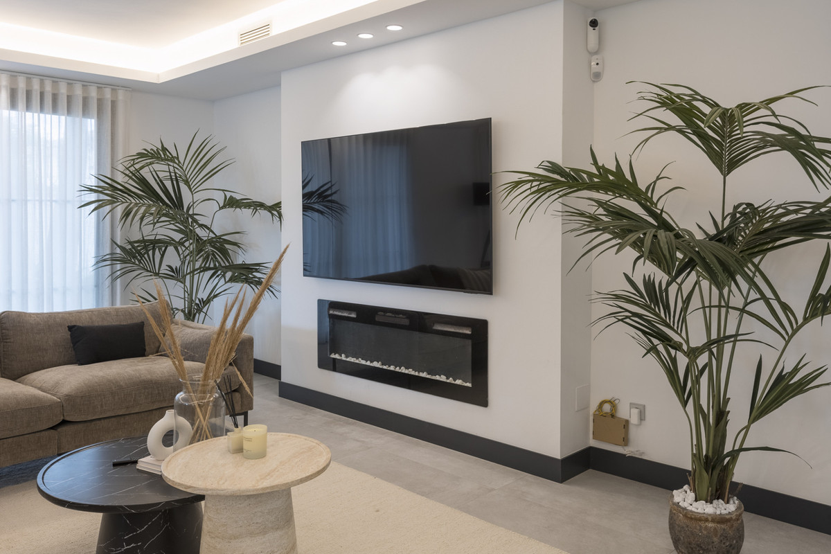 Se vende Villa - Chalet de 5 dormitorios en Costa Del Sol, Málaga, España