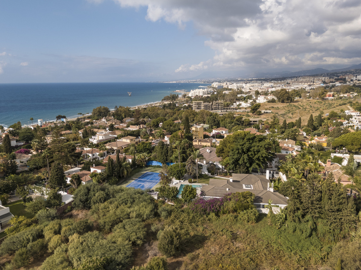 Se vende Villa - Chalet de 5 dormitorios en Costa Del Sol, Málaga, España