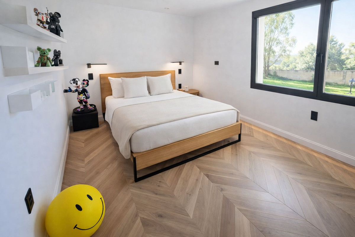 3 Bed Apartment for sale in Marbella Costa Del Sol, Málaga, Spain