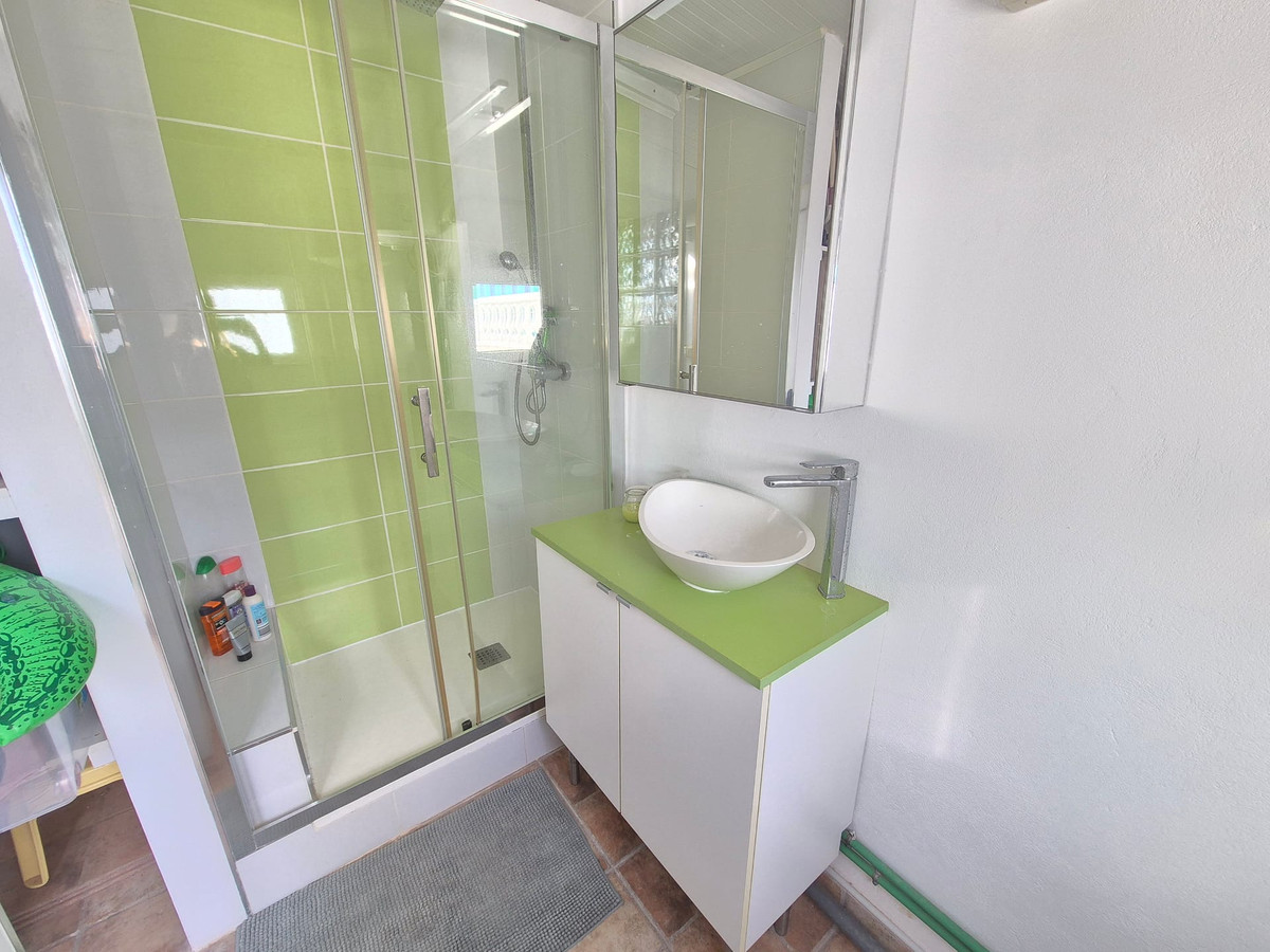3 Bed Apartment for sale in La Florida Costa Blanca, Alicante, Spain