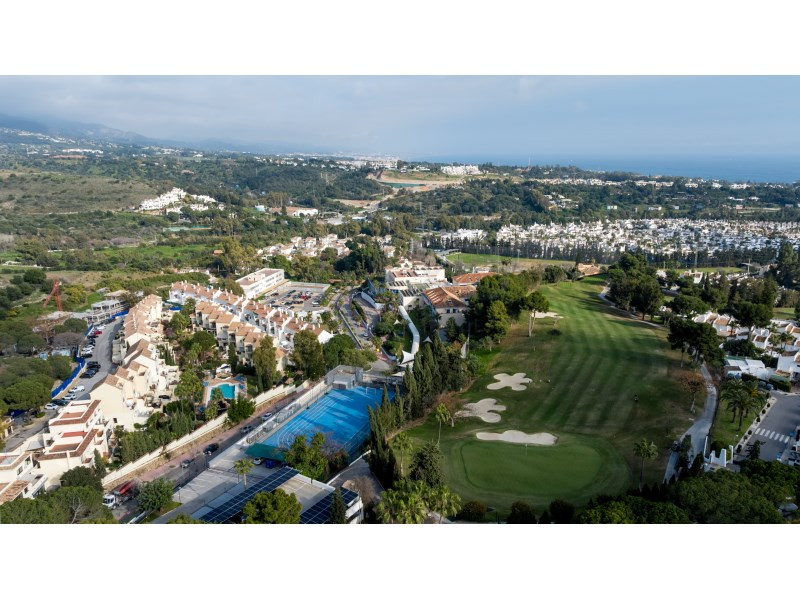 3 Bed Townhouse for sale in Nueva Andalucía Costa Del Sol, Málaga, Spain