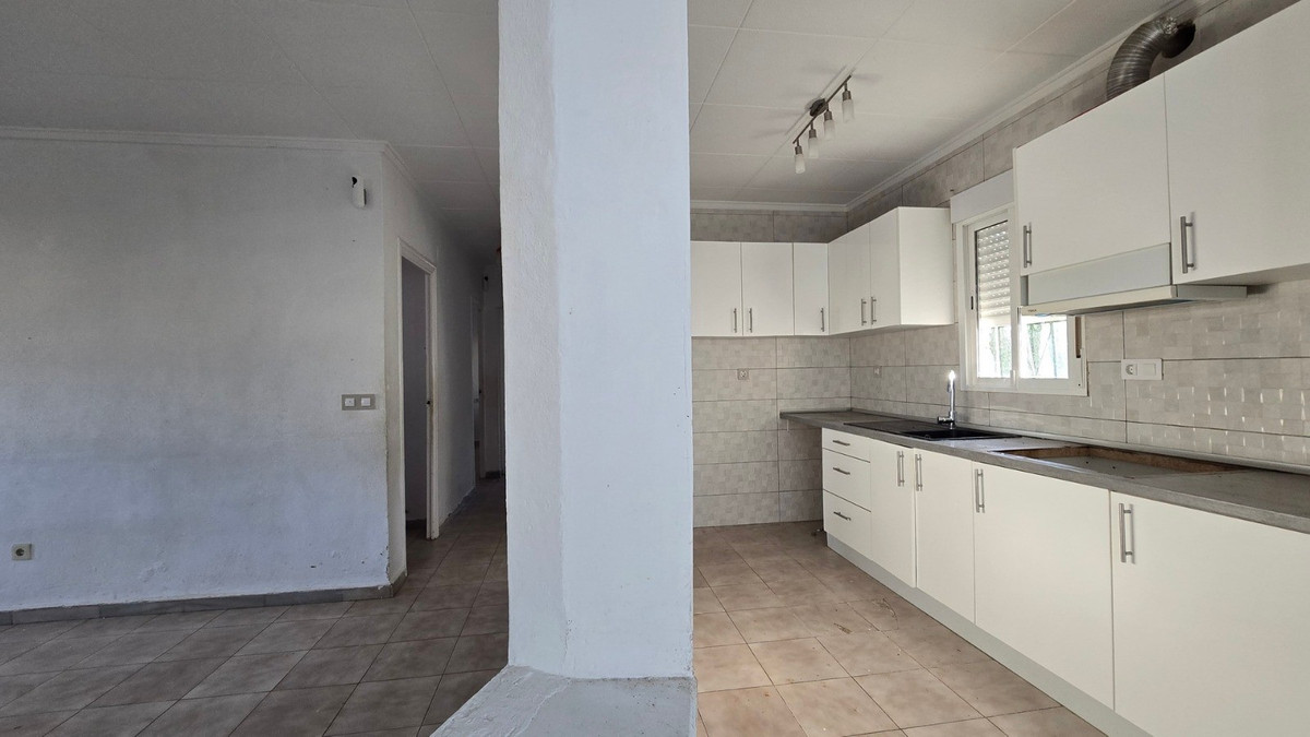Se vende Villa - Chalet de 3 dormitorios en Costa Blanca, Alicante, España