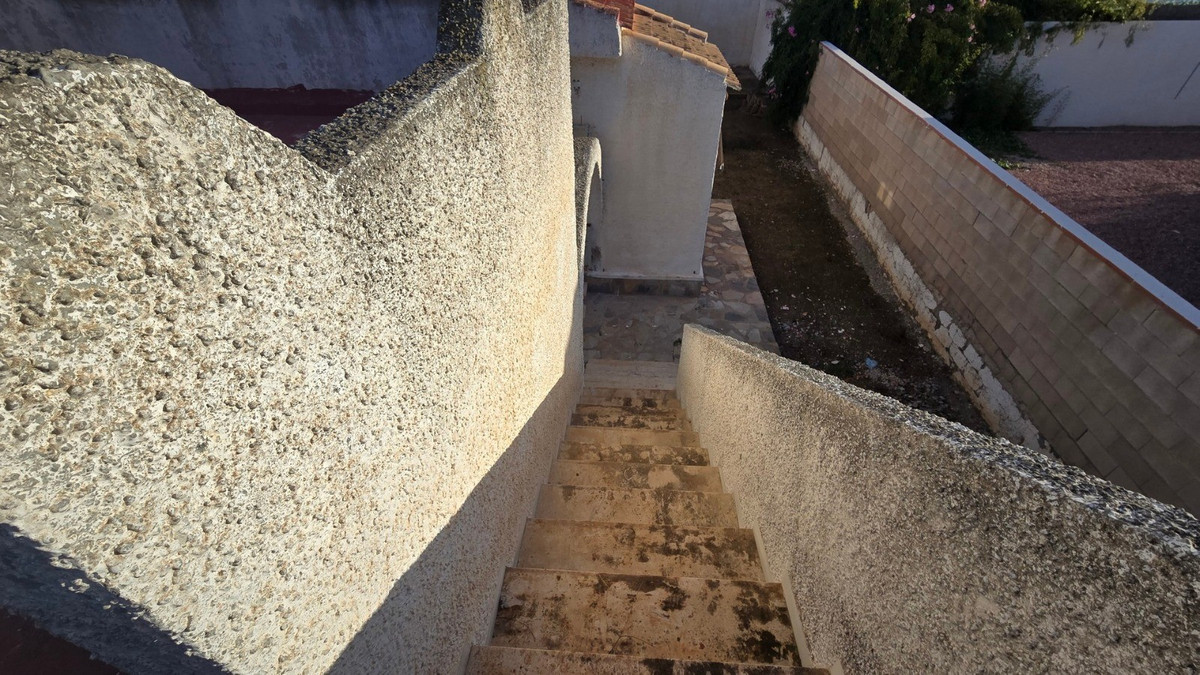 Se vende Villa - Chalet de 3 dormitorios en Costa Blanca, Alicante, España