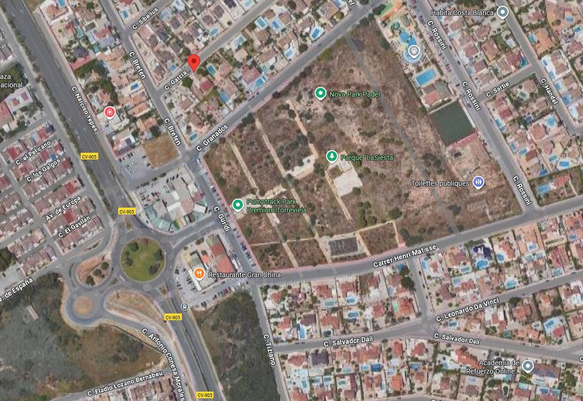 Se vende Villa - Chalet de 3 dormitorios en Costa Blanca, Alicante, España