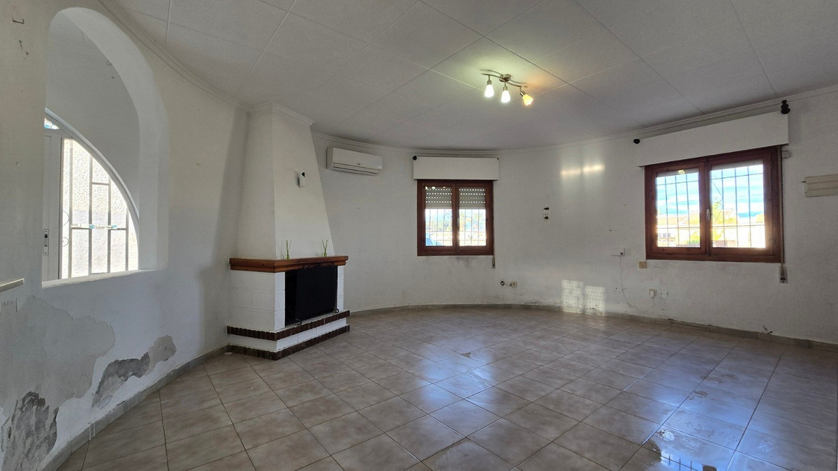 Se vende Villa - Chalet de 3 dormitorios en Costa Blanca, Alicante, España