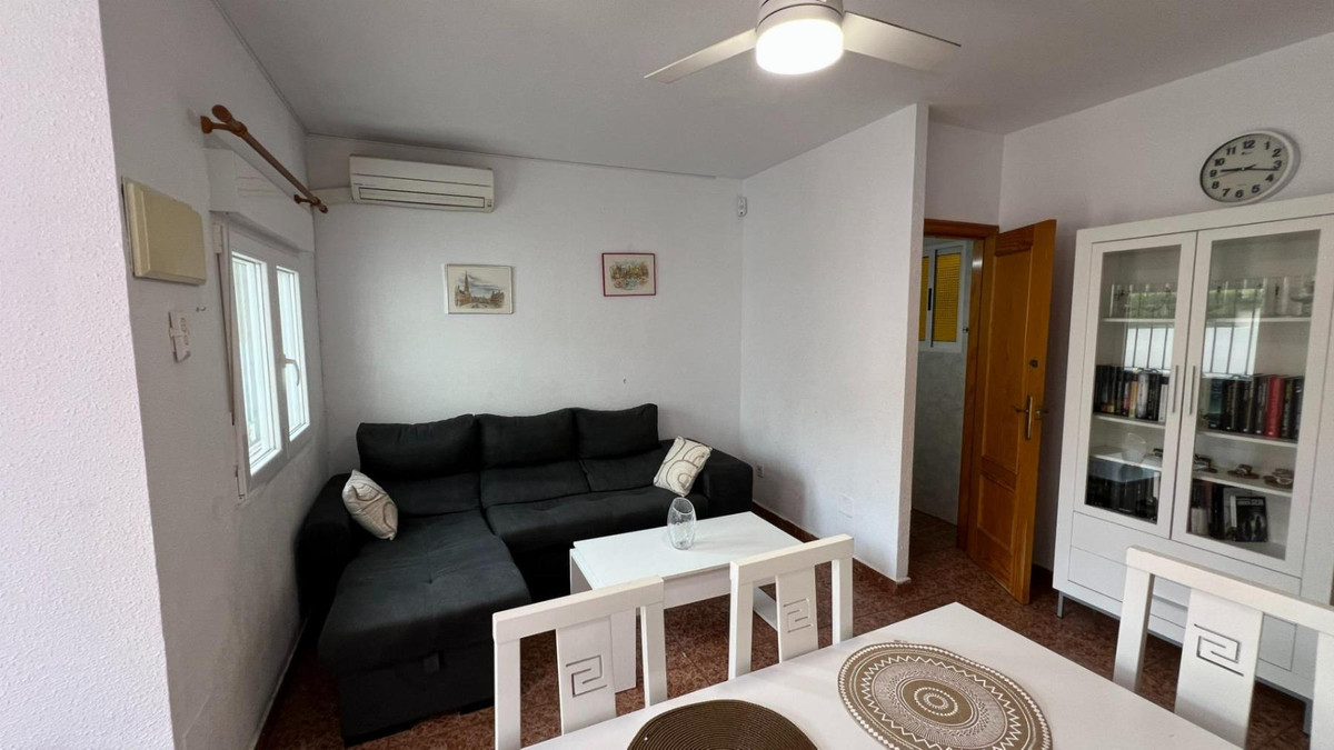 Se vende Bungalow de 2 dormitorios en Costa Blanca, Alicante, España