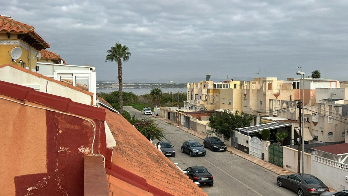 Se vende Bungalow de 2 dormitorios en Costa Blanca, Alicante, España
