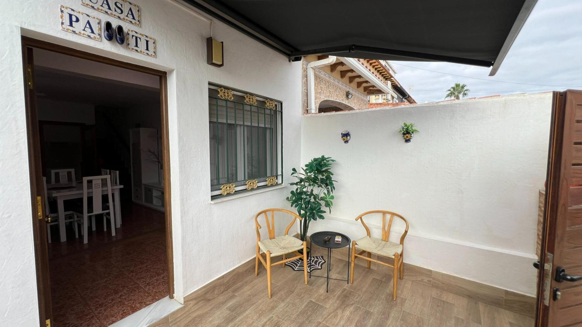 Se vende Bungalow de 2 dormitorios en Costa Blanca, Alicante, España