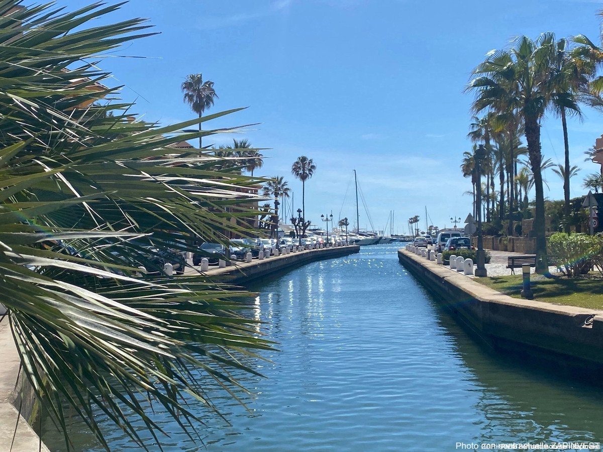 Se vende Terreno Rustico  en Costa Del Sol, Cadiz, España