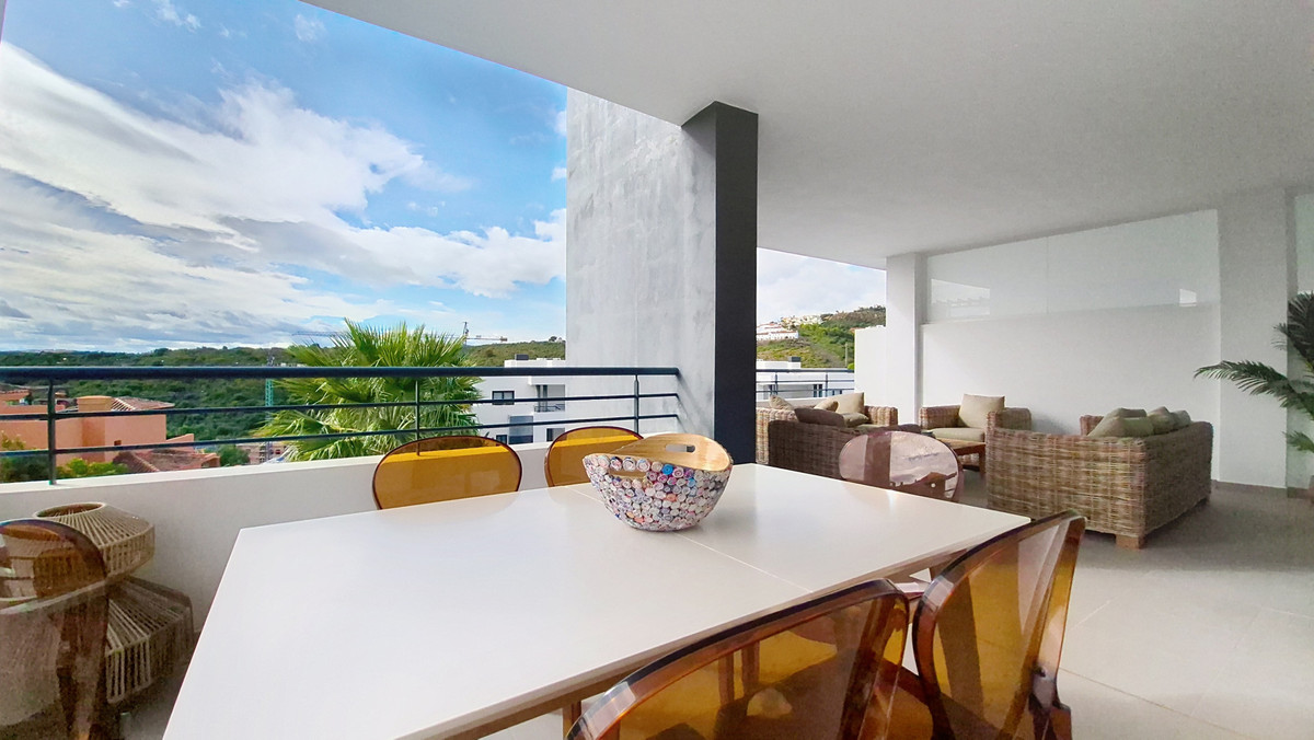 3 Bed Apartment for sale in Casares Costa Del Sol, Málaga, Spain