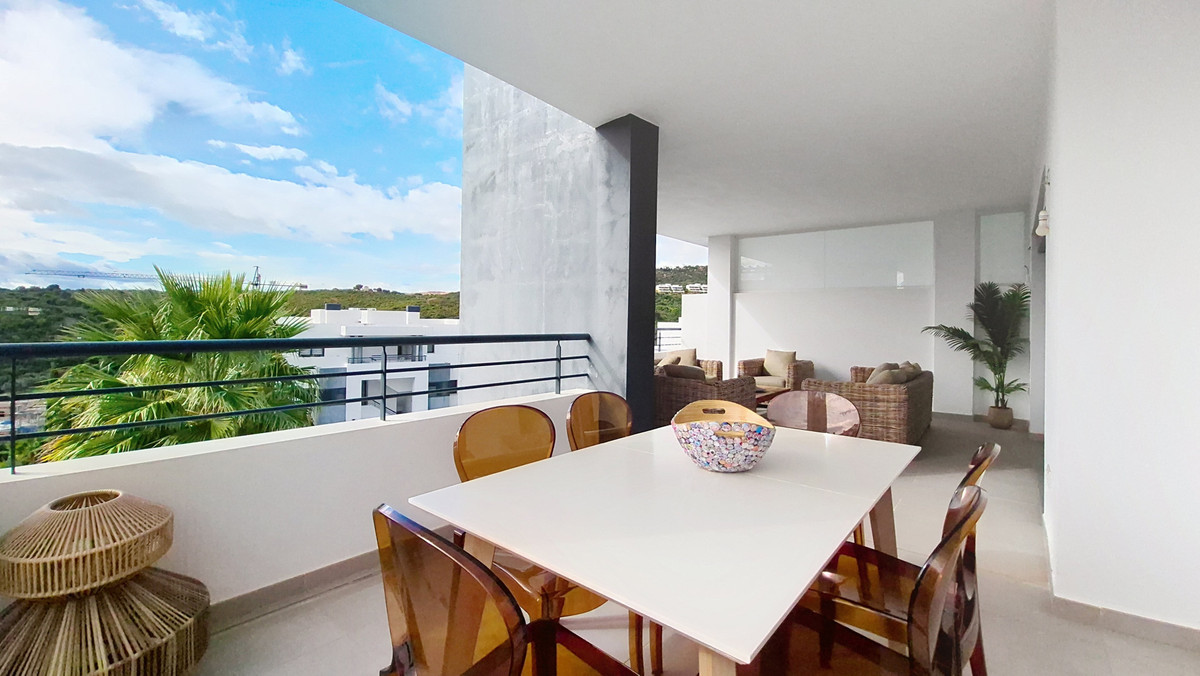 3 Bed Apartment for sale in Casares Costa Del Sol, Málaga, Spain