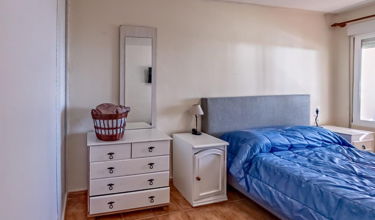 Se vende Apartamento Planta Media de 2 dormitorios en Costa Blanca, Alicante, España