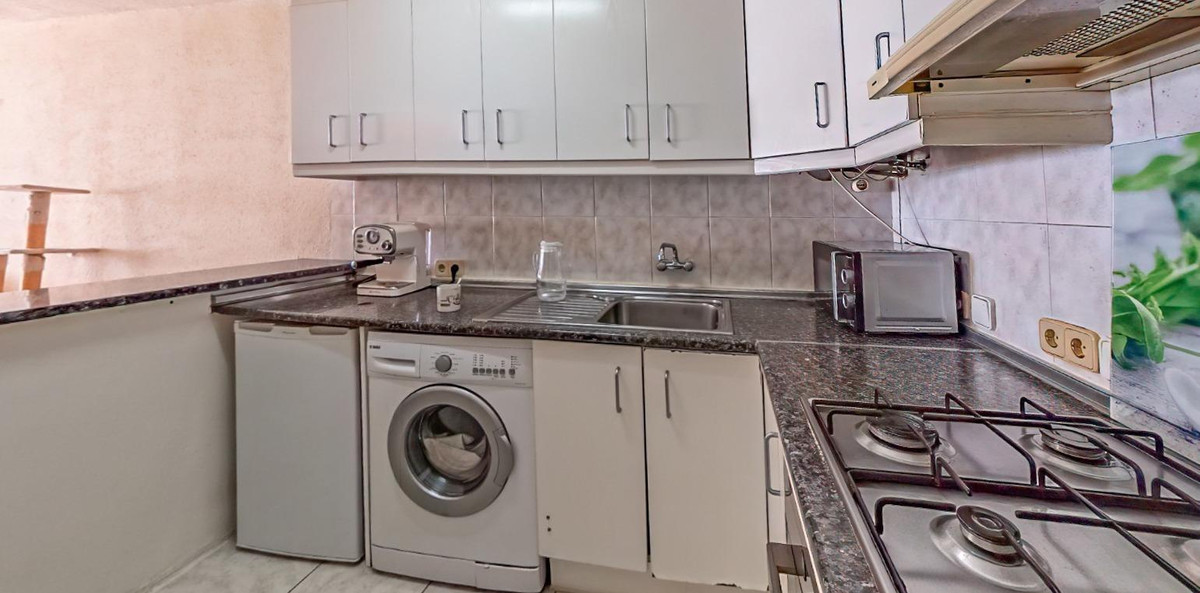 Se vende Apartamento Planta Media de 2 dormitorios en Costa Blanca, Alicante, España