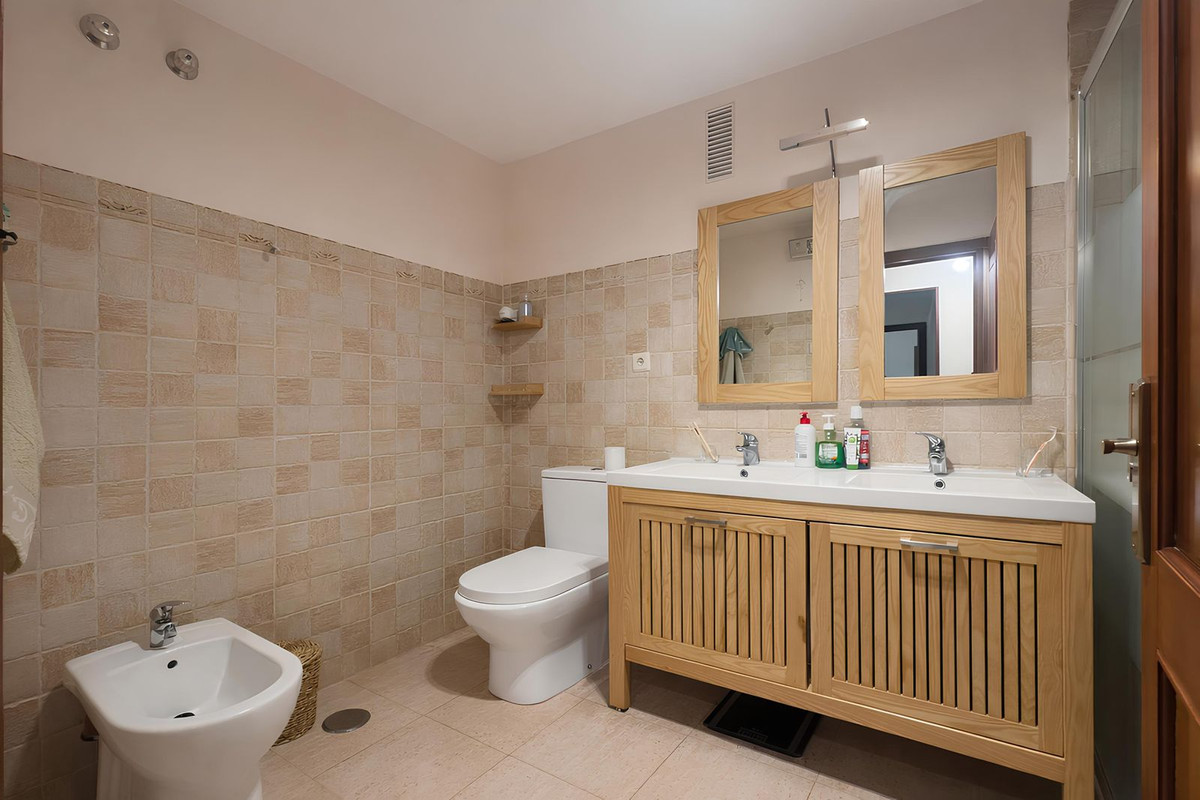 2 Bed Apartment for sale in Marbella Costa Del Sol, Málaga, Spain