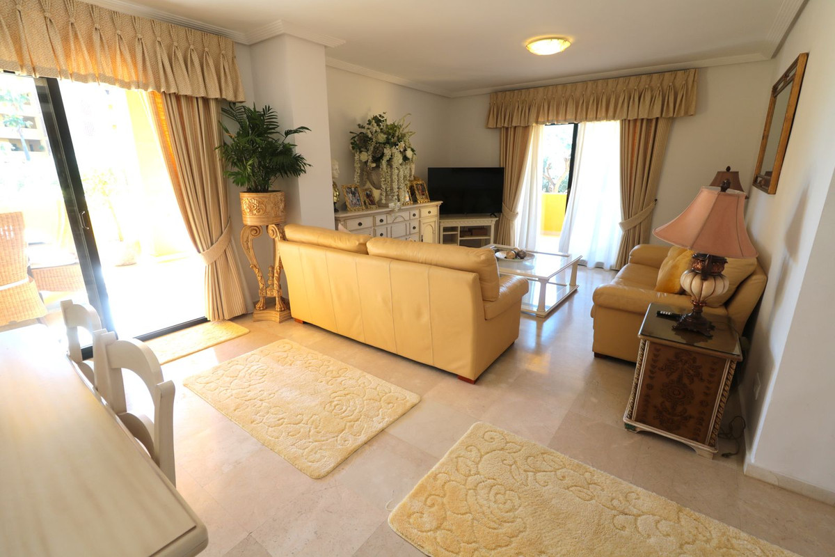 Se vende Apartamento Planta Baja de 3 dormitorios en Costa Del Sol, Málaga, España