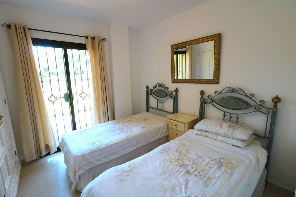 Se vende Apartamento Planta Baja de 3 dormitorios en Costa Del Sol, Málaga, España