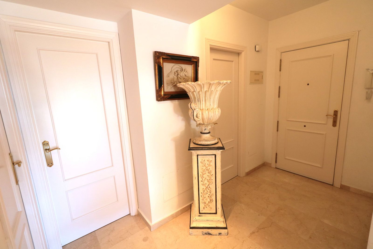 Se vende Apartamento Planta Baja de 3 dormitorios en Costa Del Sol, Málaga, España