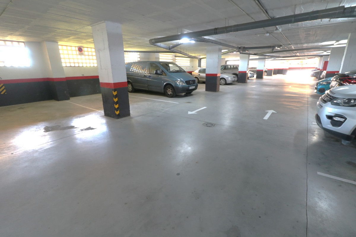 Se vende Apartamento Planta Baja de 3 dormitorios en Costa Del Sol, Málaga, España