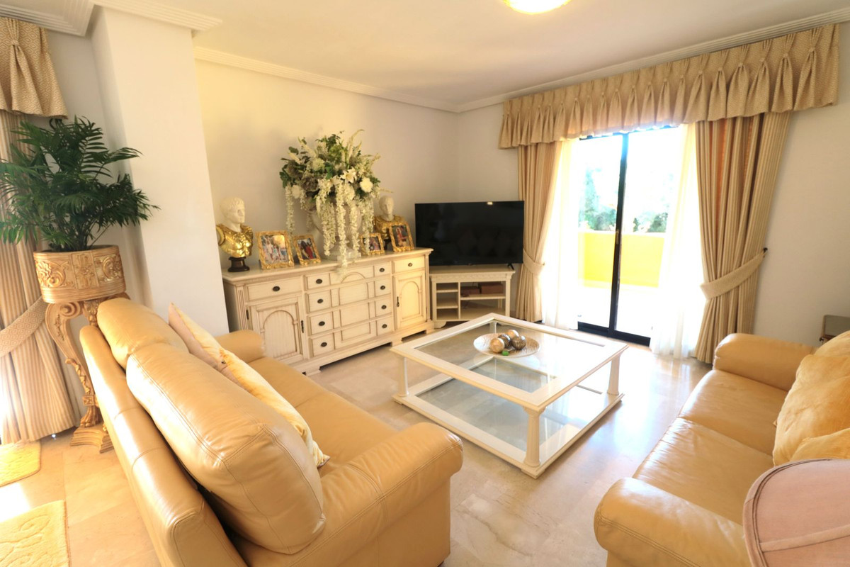Se vende Apartamento Planta Baja de 3 dormitorios en Costa Del Sol, Málaga, España