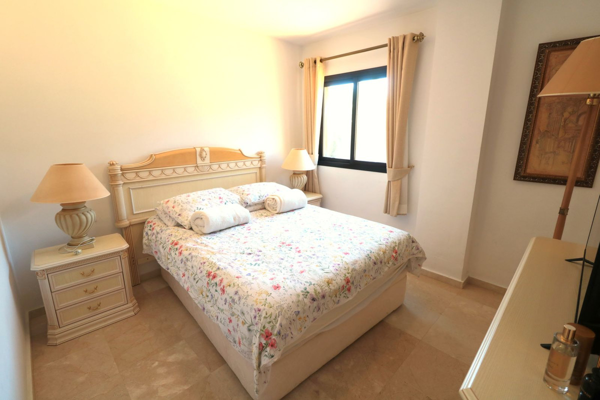 Se vende Apartamento Planta Baja de 3 dormitorios en Costa Del Sol, Málaga, España