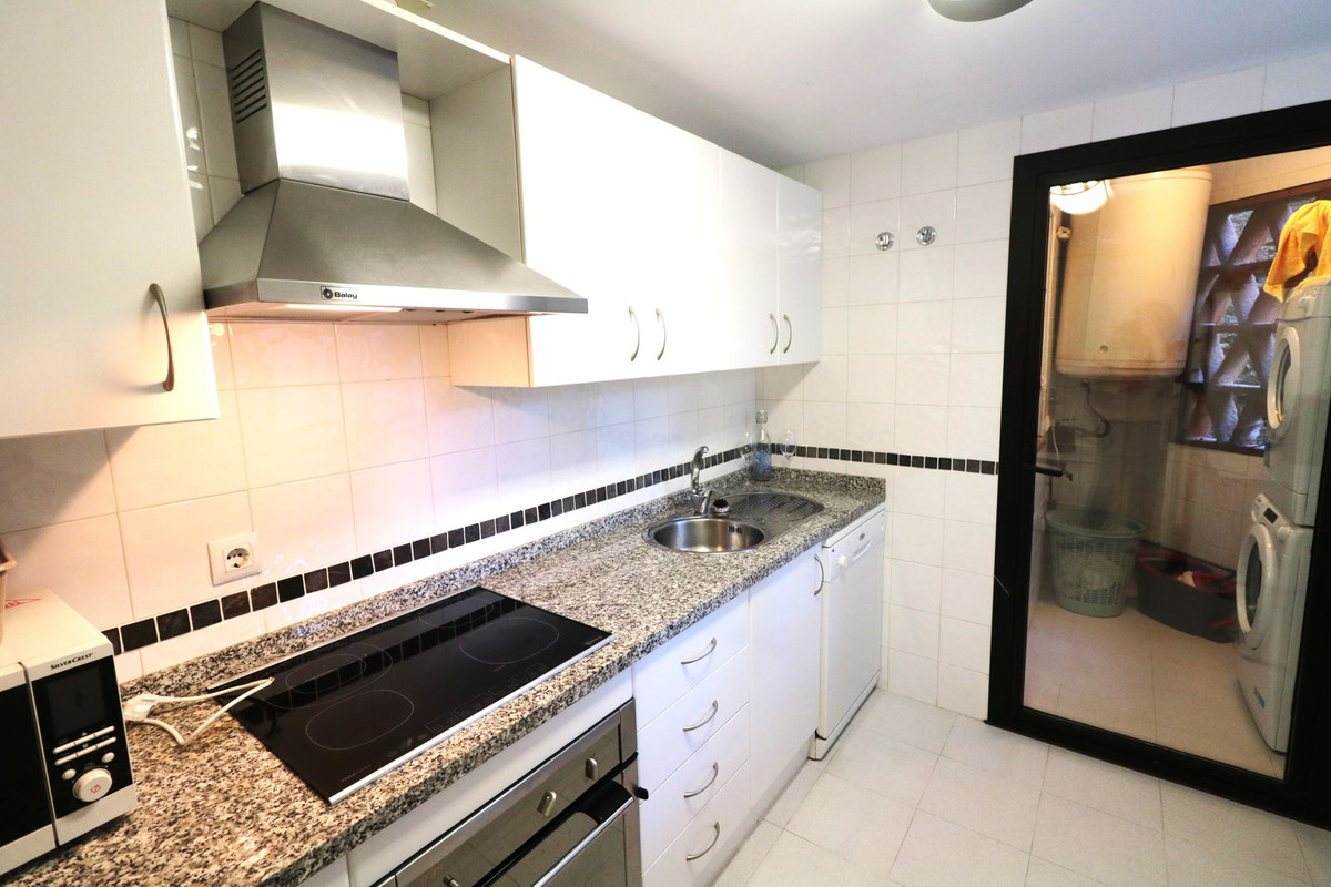 Se vende Apartamento Planta Baja de 3 dormitorios en Costa Del Sol, Málaga, España