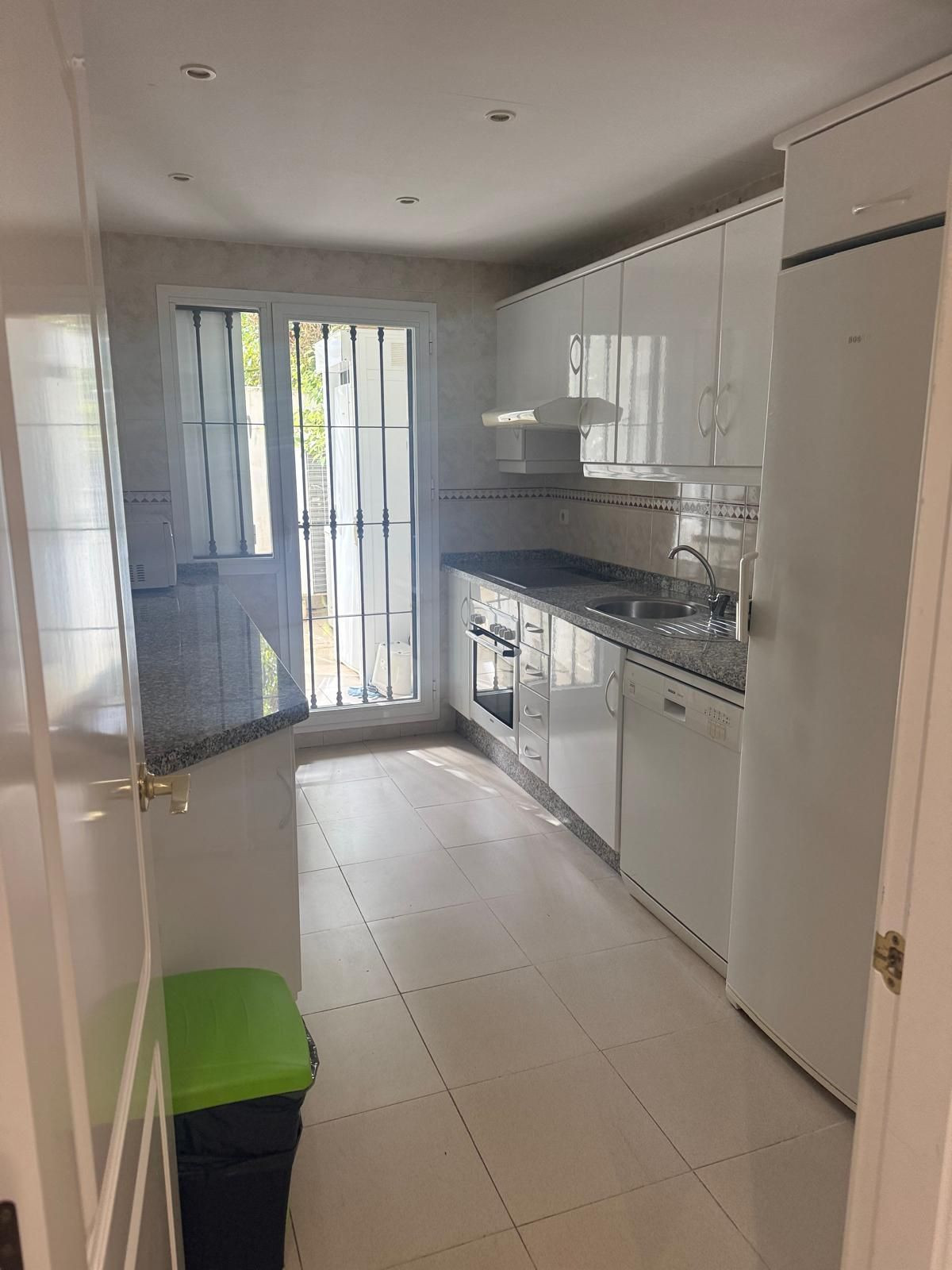 2 Bed Apartment for sale in Nueva Andalucía Costa Del Sol, Málaga, Spain