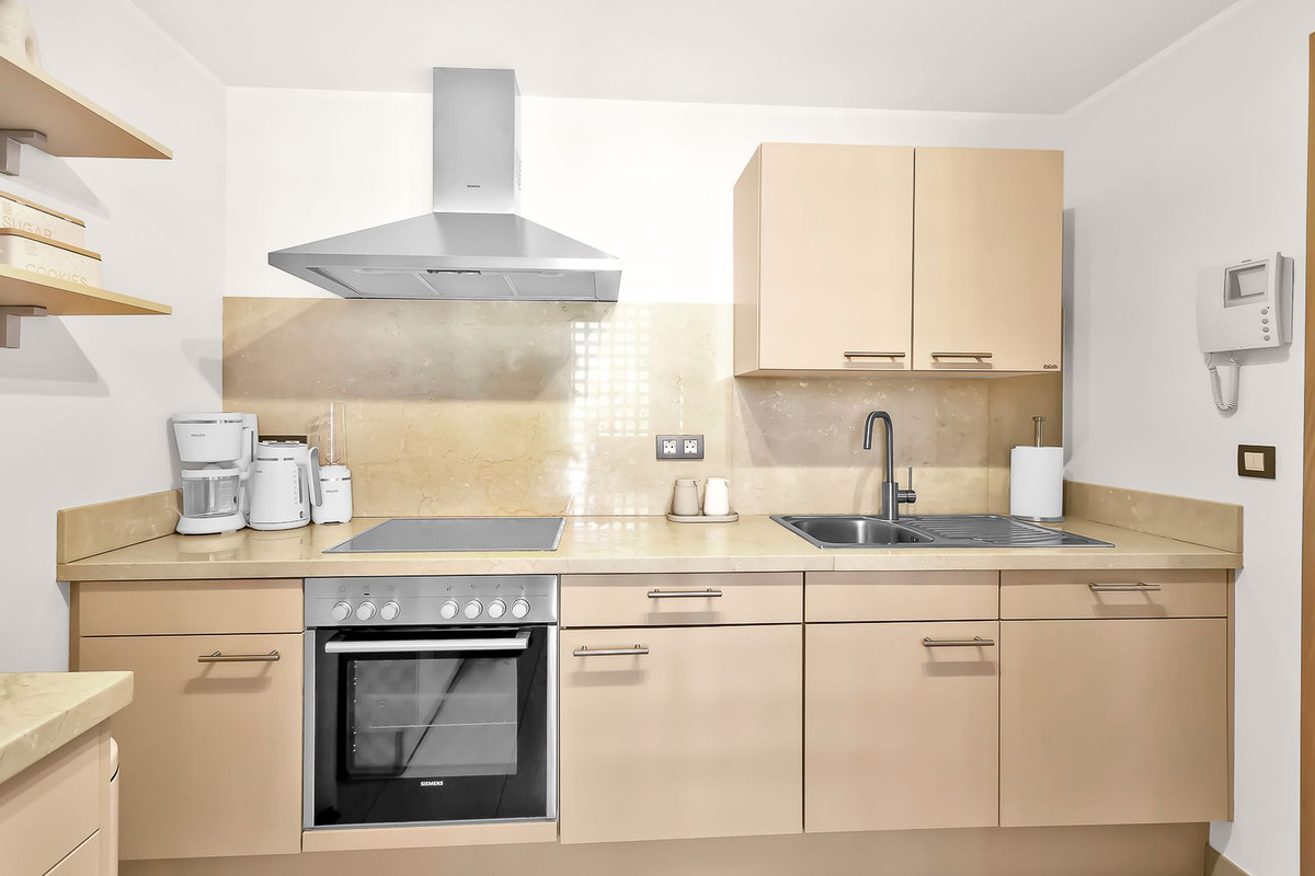 3 Bed Apartment for sale in New Golden Mile Costa Del Sol, Málaga, Spain