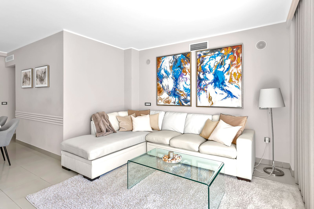 3 Bed Apartment for sale in New Golden Mile Costa Del Sol, Málaga, Spain