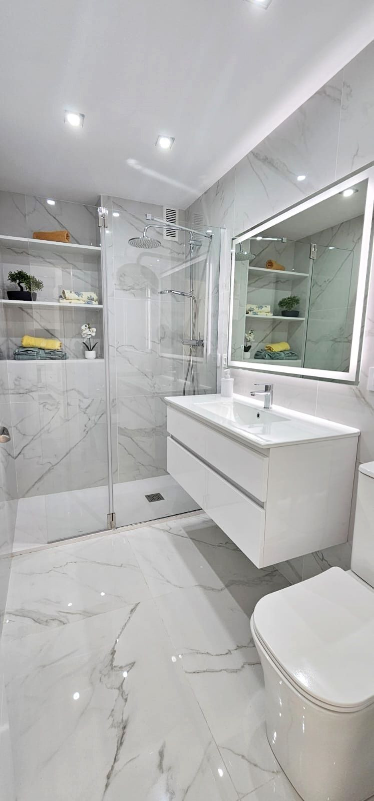 1 Bed Apartment for sale in Torreblanca Costa Del Sol, Málaga, Spain