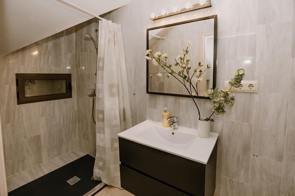 5 Bed Apartment for sale in Mijas Costa Del Sol, Málaga, Spain