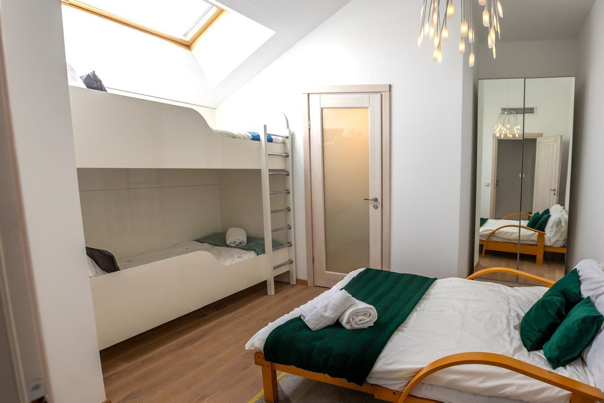 5 Bed Apartment for sale in Mijas Costa Del Sol, Málaga, Spain