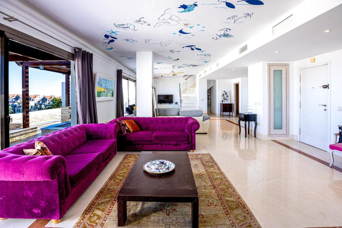 5 Bed Apartment for sale in Mijas Costa Del Sol, Málaga, Spain