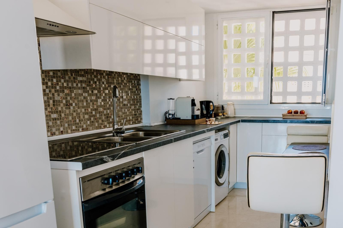 5 Bed Apartment for sale in Mijas Costa Del Sol, Málaga, Spain