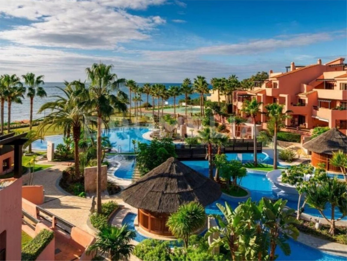 2 Bed Apartment for sale in New Golden Mile Costa Del Sol, Málaga, Spain