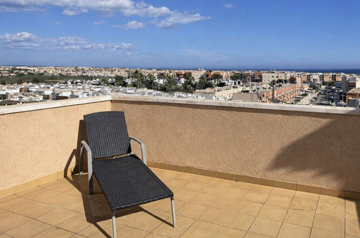 2 Bed Apartment for sale in Villamartin Costa Blanca, Alicante, Spain