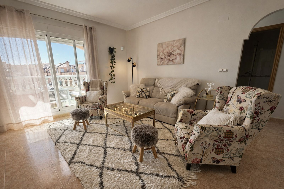 2 Bed Apartment for sale in Villamartin Costa Blanca, Alicante, Spain