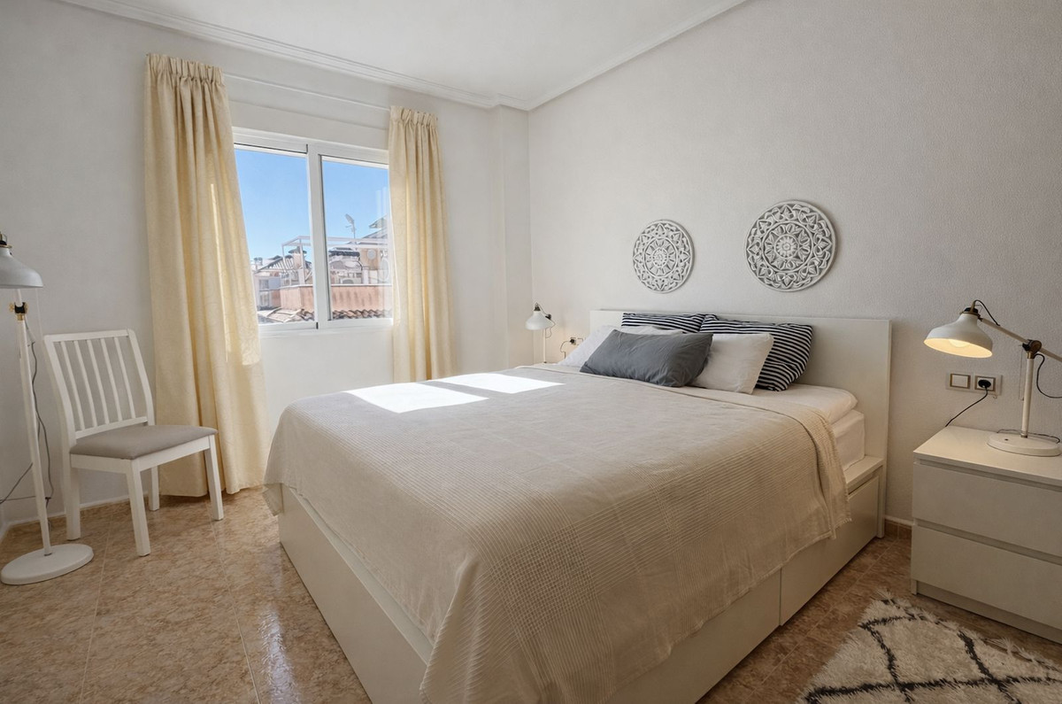 2 Bed Apartment for sale in Villamartin Costa Blanca, Alicante, Spain