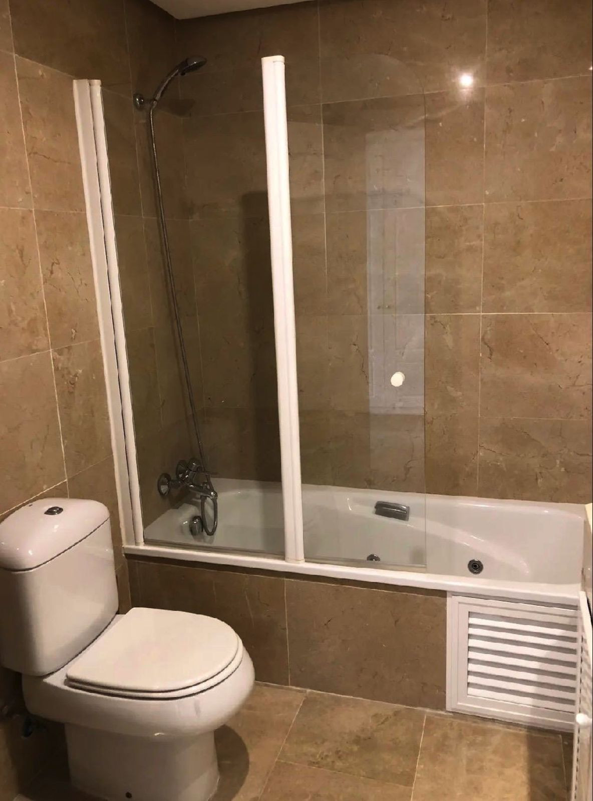 3 Bed Apartment for sale in La Duquesa Costa Del Sol, Málaga, Spain