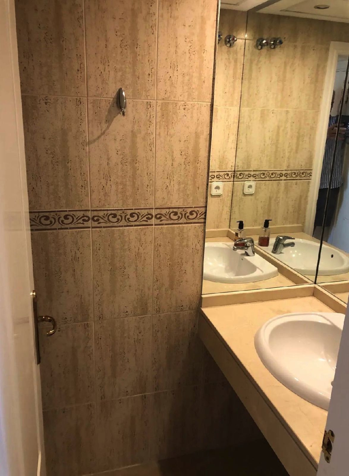 3 Bed Apartment for sale in La Duquesa Costa Del Sol, Málaga, Spain