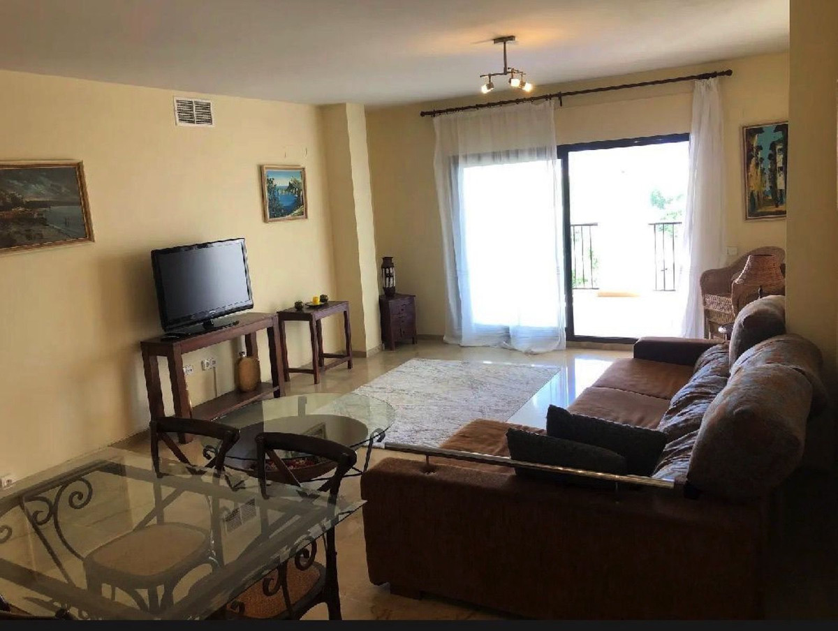 3 Bed Apartment for sale in La Duquesa Costa Del Sol, Málaga, Spain