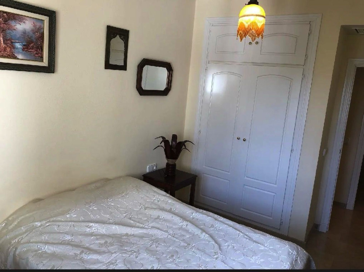 3 Bed Apartment for sale in La Duquesa Costa Del Sol, Málaga, Spain