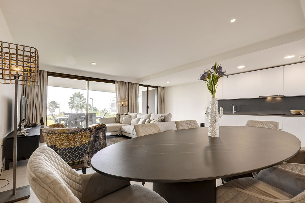 3 Bed Apartment for sale in Casares Costa Del Sol, Málaga, Spain