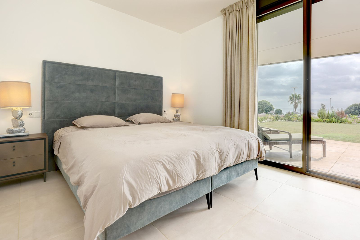3 Bed Apartment for sale in Casares Costa Del Sol, Málaga, Spain